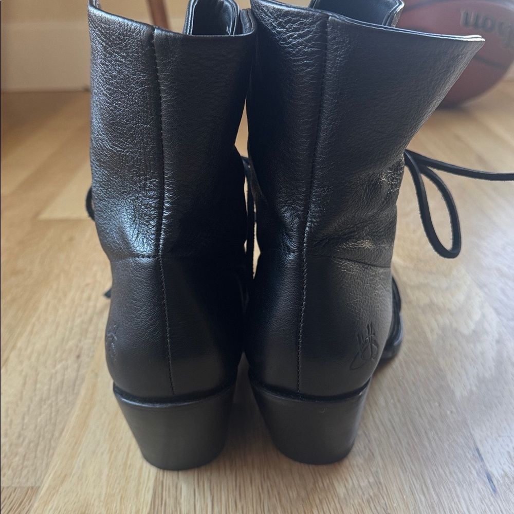 John Fluevog Black Leather Lace-Up Ankle Boots - Picture 6 of 10